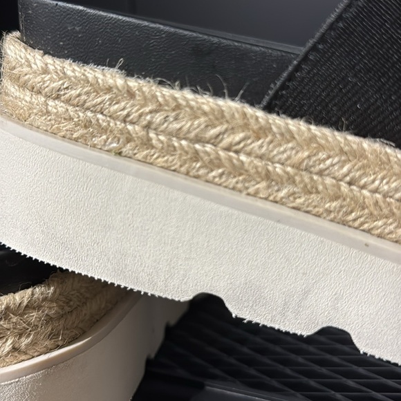 Women’s size 9m | Madden Girl | Platform Sandals - Picture 6 of 11